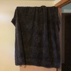 Plush Faux Fur Throw Blanket - Dark Charcoal